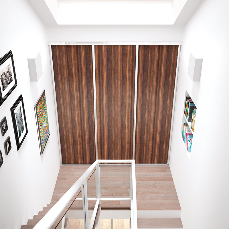 Platine argent brillant, pin ambré